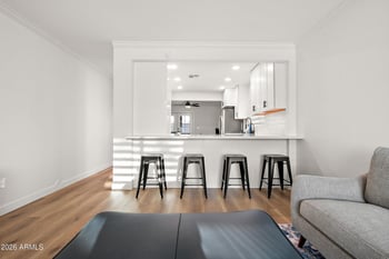 3911 13th Way, Phoenix, AZ 85014