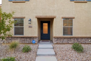 3911 79th Ln, Phoenix, AZ 85043