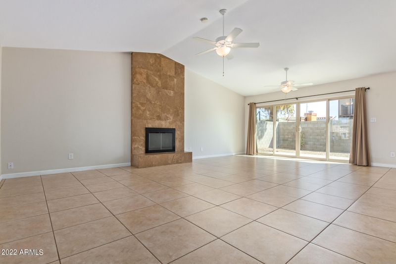 3911 E Aster Dr, Phoenix, AZ 85032