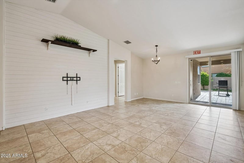 3911 E Sourwood Dr, Gilbert, AZ 85298