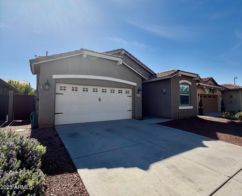 3911 Sourwood Dr, Gilbert, AZ 85298
