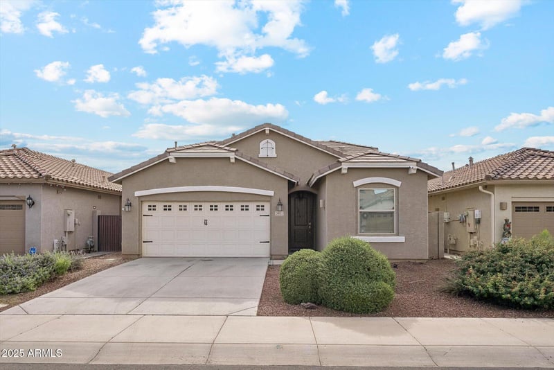 3911 Sourwood Dr, Gilbert, AZ 85298