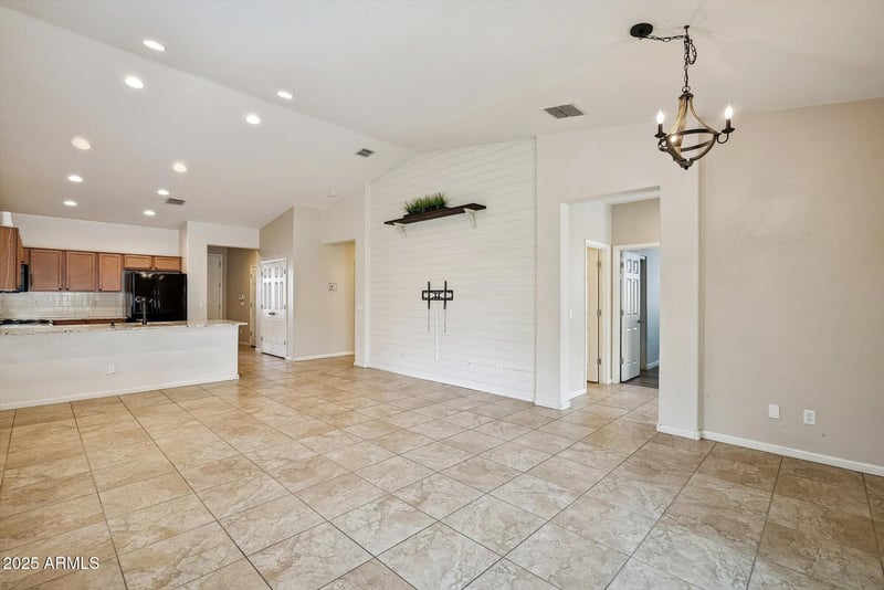 3911 Sourwood Dr, Gilbert, AZ 85298