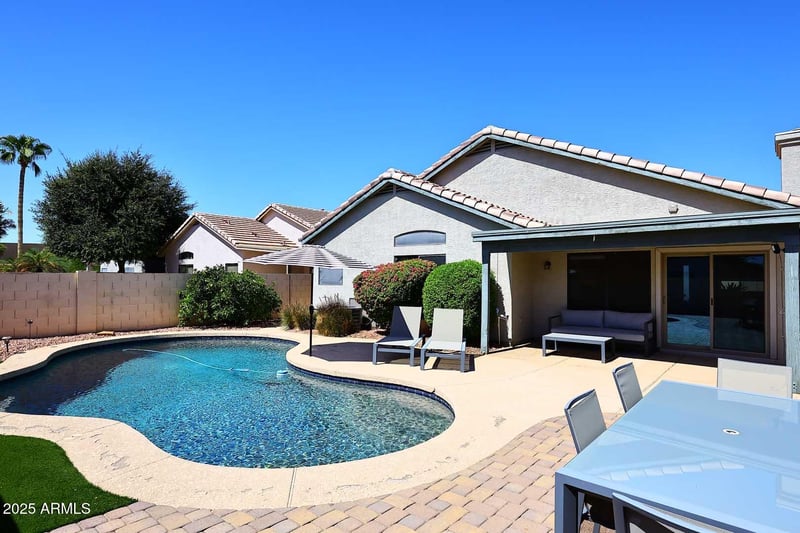3911 Topeka Dr, Phoenix, AZ 85050