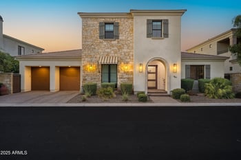 3912 Crittenden Ln, Phoenix, AZ 85018