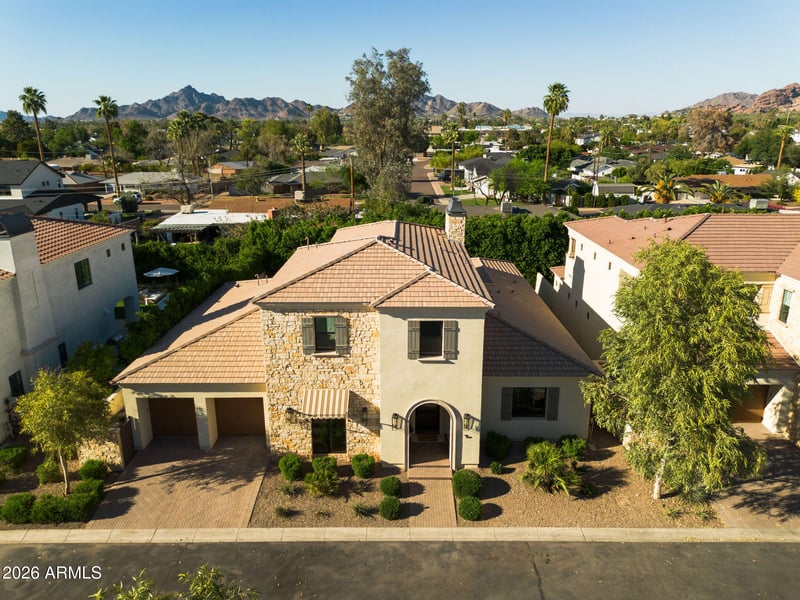 3912 E Crittenden Ln, Phoenix, AZ 85018