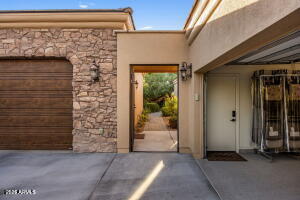 3912 E Minton Cir, Mesa, AZ 85215