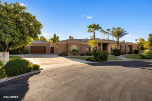 3912 E Minton Cir, Mesa, AZ 85215