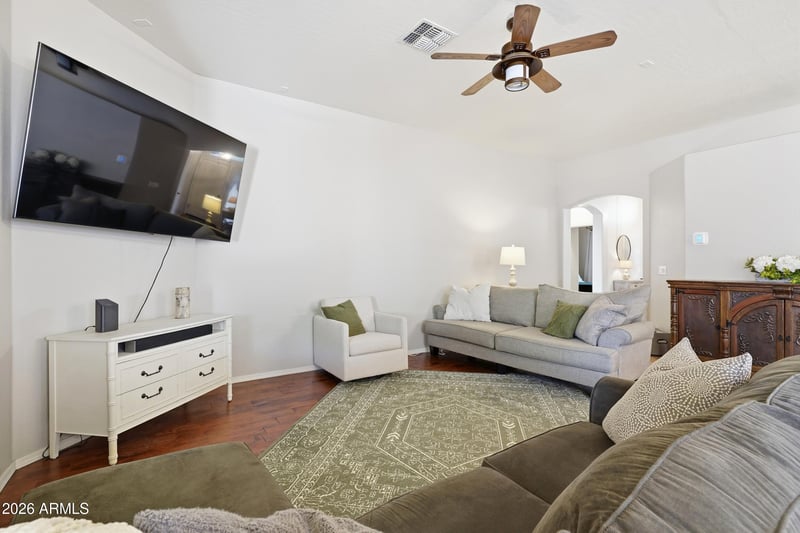 3912 W Goodman Dr, Glendale, AZ 85308