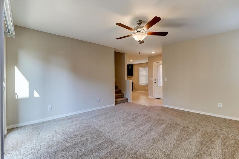 3913 S 79th Dr, Phoenix, AZ 85043
