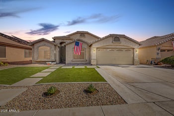 3913 Escuda Dr, Glendale, AZ 85308