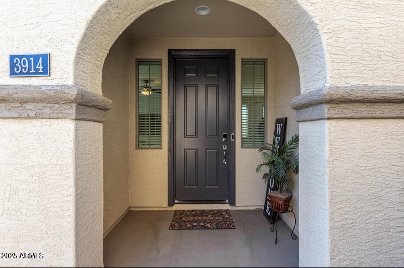 3914 58th Ln, Phoenix, AZ 85043