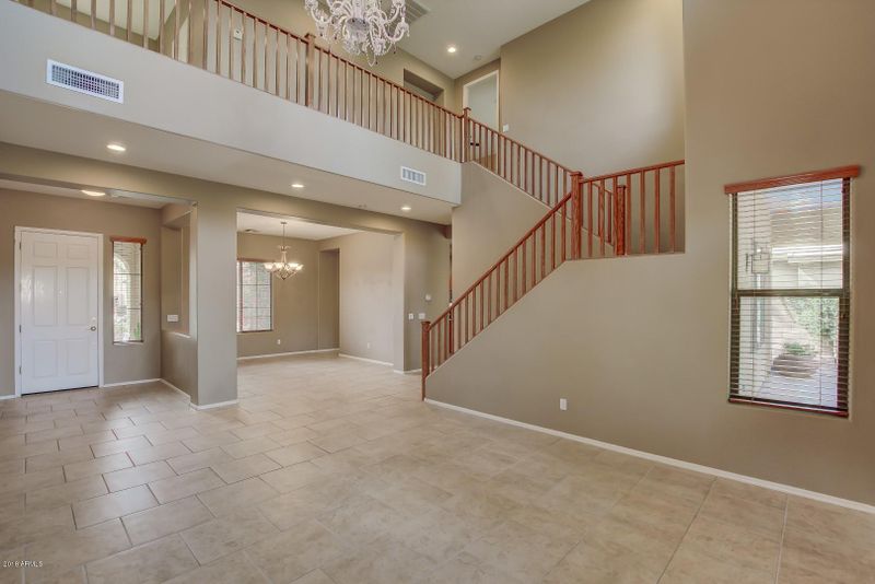 3914 E Aquarius Pl, Chandler, AZ 85249