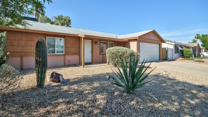 3914 E Sweetwater Ave, Phoenix, AZ 85032
