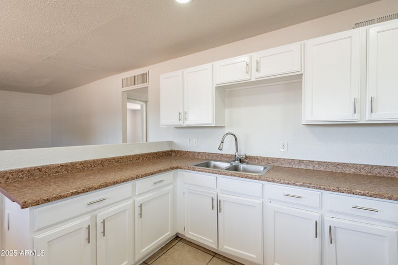 3914 Palm Ln, Phoenix, AZ 85009