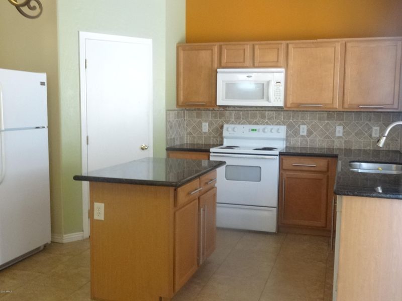 3914 W Carter Rd, Phoenix, AZ 85041