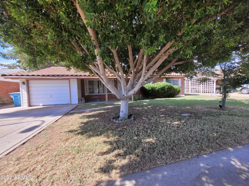 3914 W Cavalier Dr, Phoenix, AZ 85019