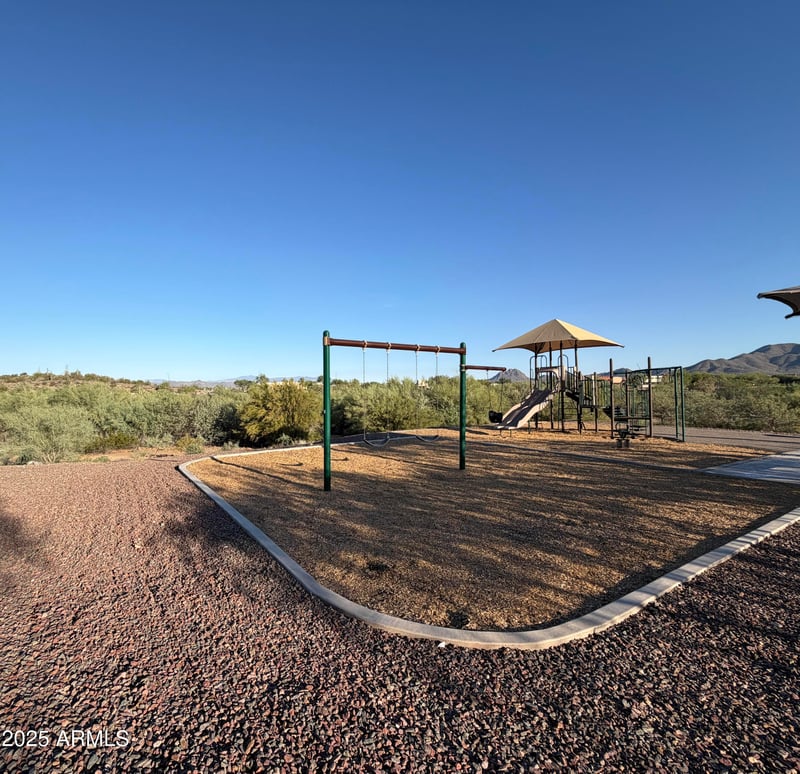 39149 Parker Ln, Phoenix, AZ 85086