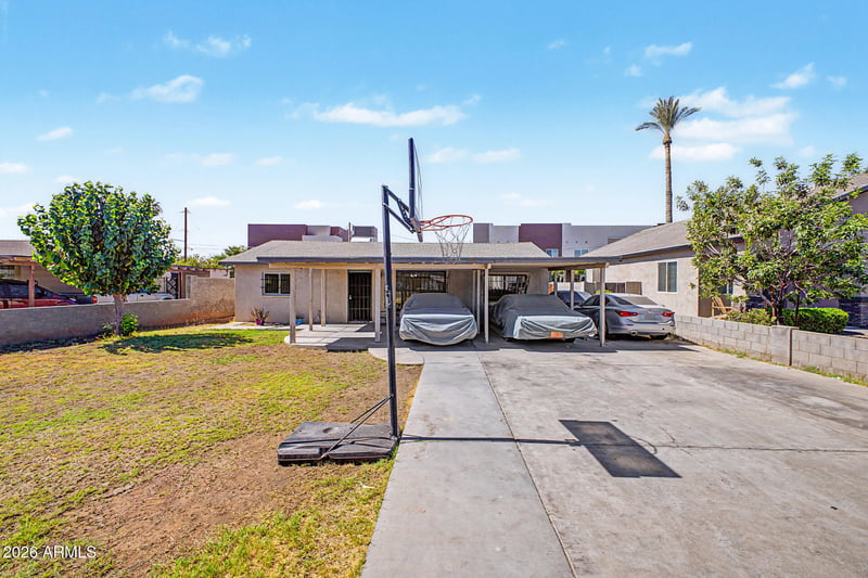 3915 E Cheery Lynn Rd, Phoenix, AZ 85018