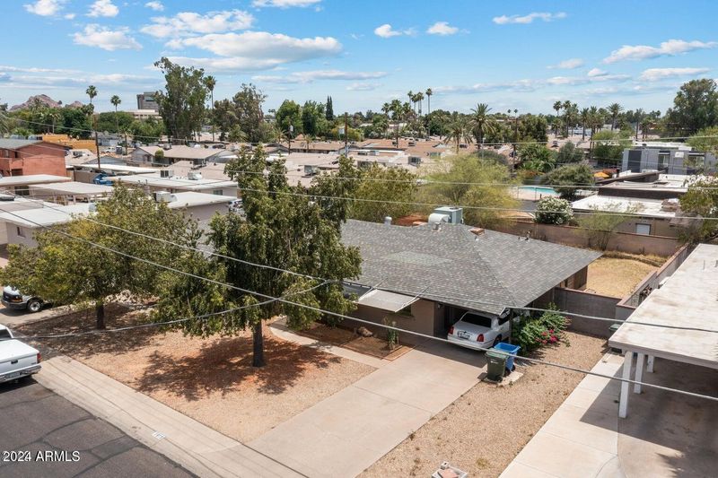 3915 E Earll Dr, Phoenix, AZ 85018