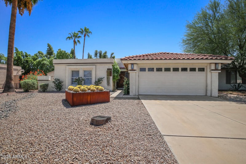 3915 Larkspur Dr, Phoenix, AZ 85032