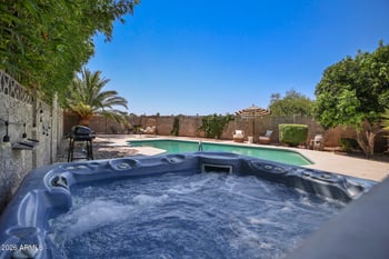 3915 Larkspur Dr, Phoenix, AZ 85032
