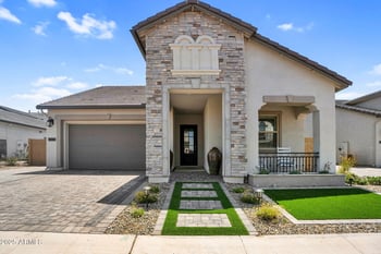 3915 N Shannon Cir, Mesa, AZ 85215