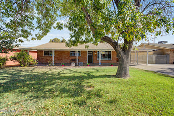 3915 Berridge Ln, Phoenix, AZ 85019