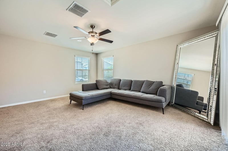 3916 79th Ln, Phoenix, AZ 85043