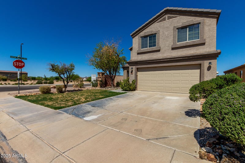 3916 Morgan Ln, San Tan Valley, AZ 85144