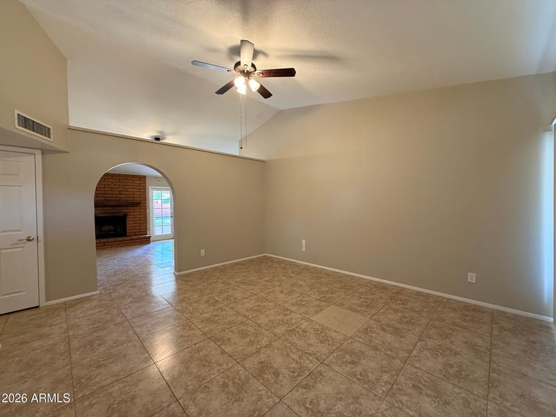 3916 Villa Rita Dr, Glendale, AZ 85308