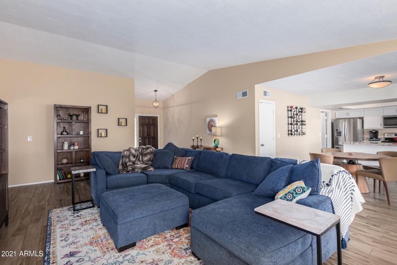 3916 W Willow Ave, Phoenix, AZ 85029