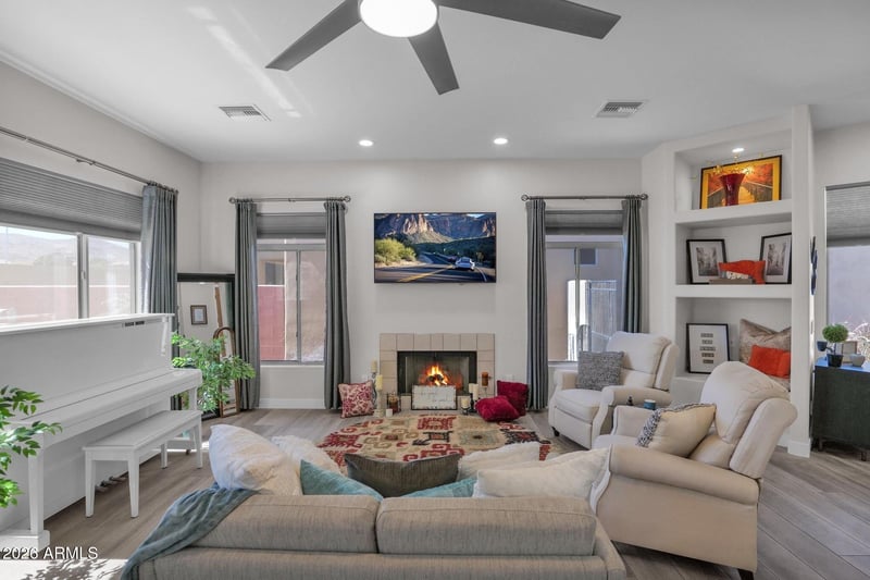 3917 Carter Dr, Phoenix, AZ 85042