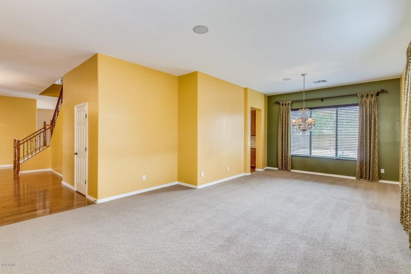 3917 E Taurus Pl, Chandler, AZ 85249