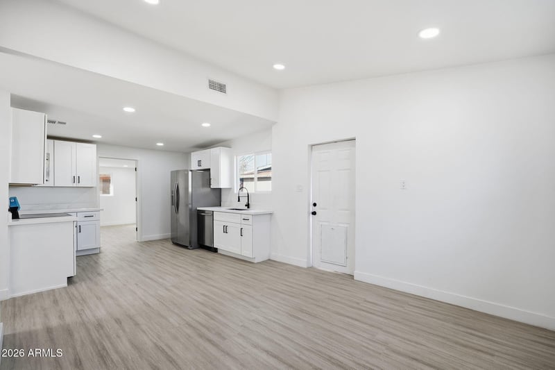 3917 Lincoln St, Phoenix, AZ 85009
