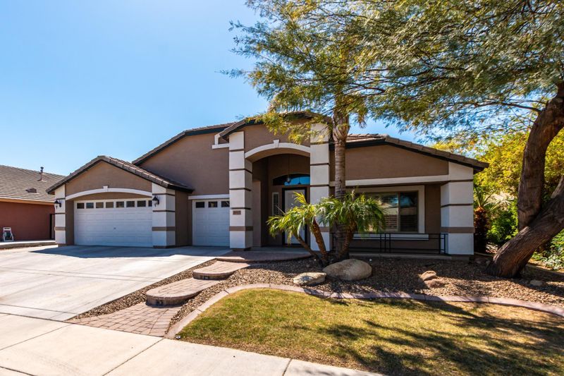3917 W Sandra Ter, Phoenix, AZ 85053