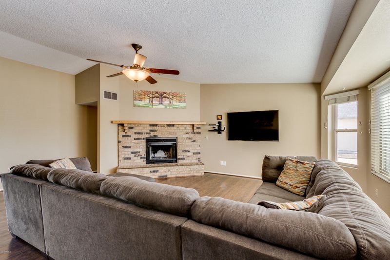 3918 E Glade Ave, Mesa, AZ 85206