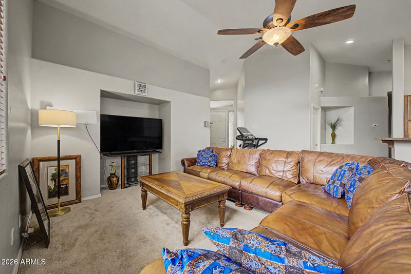 3918 E Pollack St, Phoenix, AZ 85042