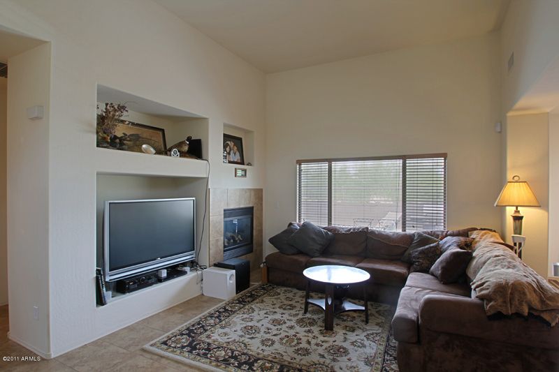 3918 E Sophie Ln, Phoenix, AZ 85042