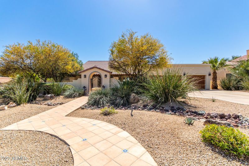 3919 E Bronco Trl, Phoenix, AZ 85044