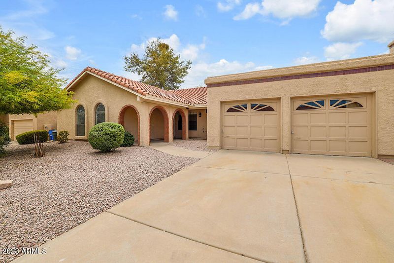 3919 E Keresan St, Phoenix, AZ 85044