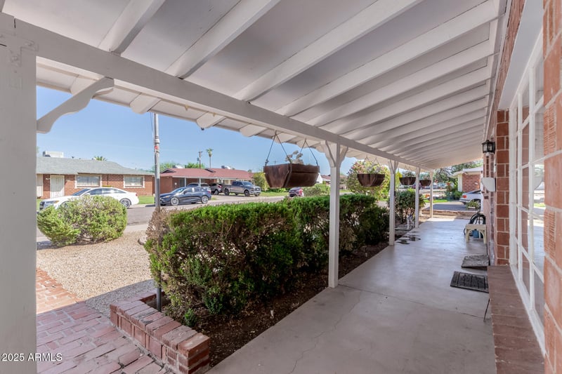 3919 Stella Ln, Phoenix, AZ 85019