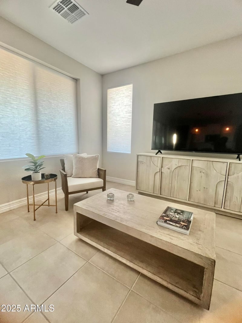 39190 Kaden Ln, San Tan Valley, AZ 85140