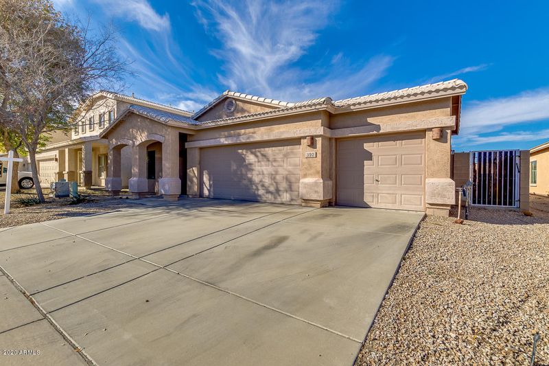 392 E Dry Creek Rd, San Tan Valley, AZ 85143