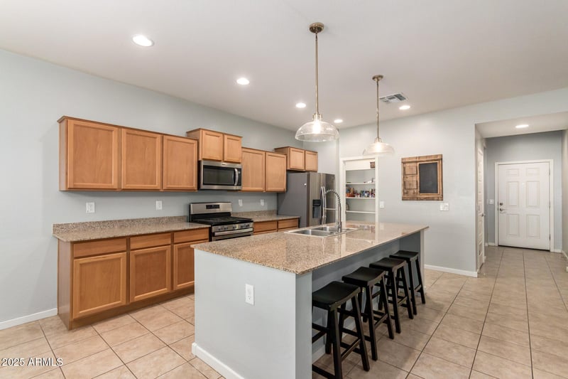 392 Tenia Trl, San Tan Valley, AZ 85140