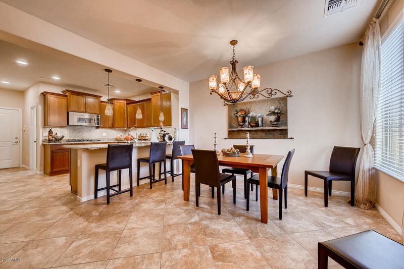3920 E Melinda Dr, Phoenix, AZ 85050