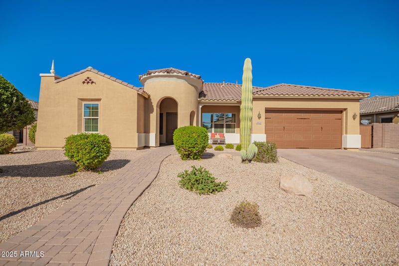 3920 Ellis St, Mesa, AZ 85205