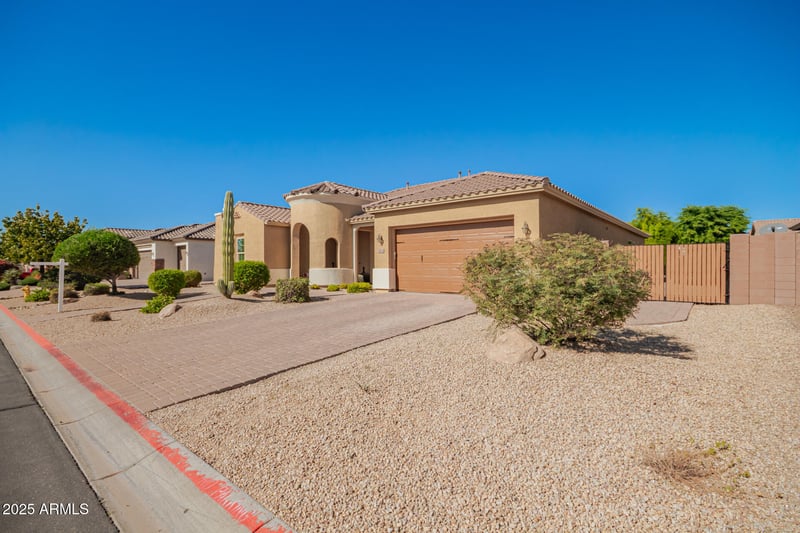 3920 Ellis St, Mesa, AZ 85205