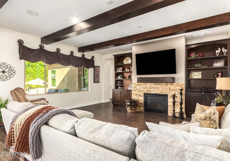 3920 Ellis St, Mesa, AZ 85205