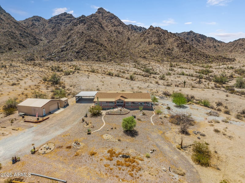 39208 S Enterprise Rd, Arlington, AZ 85322
